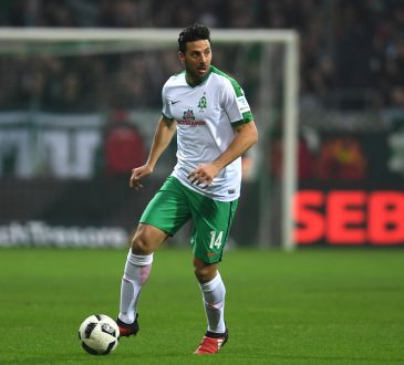 Bleibt Claudio Pizarro noch ein Jahr bei Bremen?