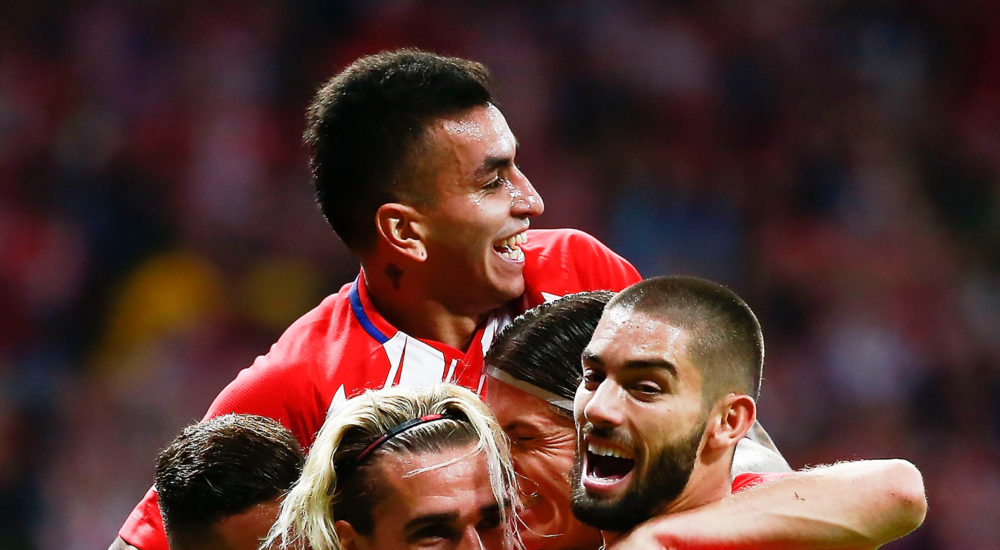 Atletico Madrid Spieler feiern mit Antoine Griezmann.
