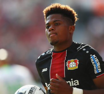 Der Saisonstart von Bayer 04 verlief alles andere als erfreulich. Nun kommt dazu, dass Paris Saint-Germain an Bayer-Talent Leon Bailey interessiert ist.