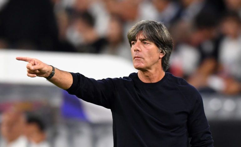 In der letzen Woche stellte Joachim Löw seine Analyse zur WM in Russland vor. Hierbei machte er klar keinen Umbruch zu vollziehen. Nun bestätigte er dies.