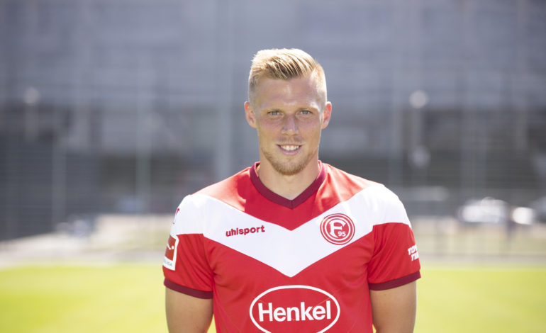 Stürmer Rouwen Hennigs äußerte sich im Interview unter anderem zum Saisonstart der Düsseldorfer. Dazu sprach er über das Saisonziel der Fortuna.