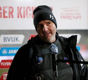 Frank Schmidt 1. FC Heidenheim 2. Bundesliga Geisterspiele