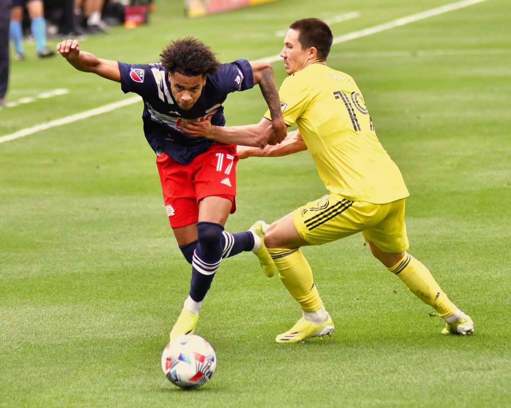 Tajon Buchanan SC Freiburg FC Augsburg Bundesliga Gold Cup