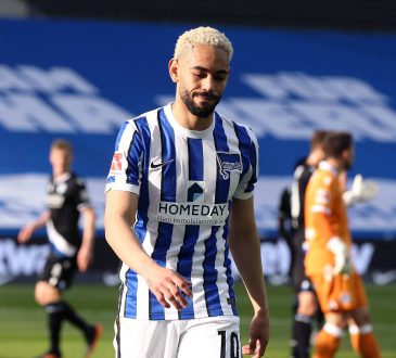 Hertha Spieler Mateus Cunha geht enttäuscht vom Platz