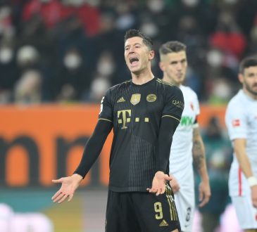 FC Augsburg FC Bayern Lewandowski