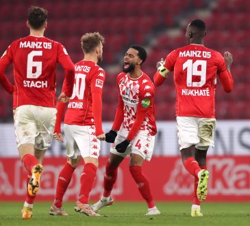 Svensson Bo 1. FSV Mainz 05 Bundesliga Moussa Niakhaté Jeremiah St. Juste