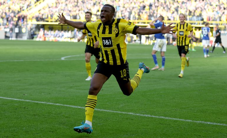 Youssoufa Moukoko Borussia Dortmund