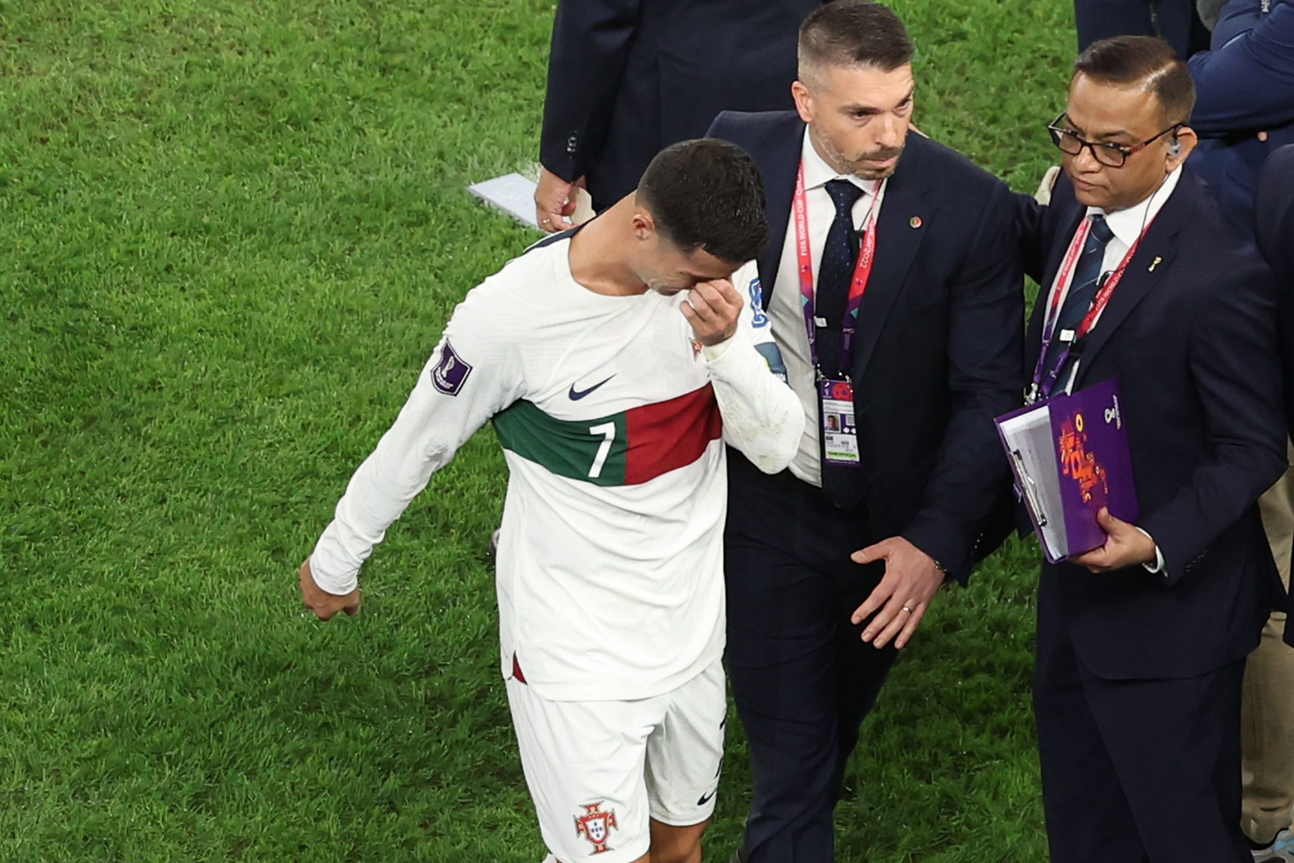 Foto: Cristiano Ronaldo weint nach WM-Aus mit Portugal 2022.