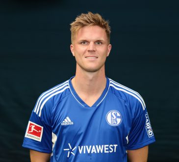 Marius Bülter ist mit 11 Treffern Schalkes Toptorjäger und feiert gegen Leipzig nach abgesessener Gelbsperre sein Comeback.