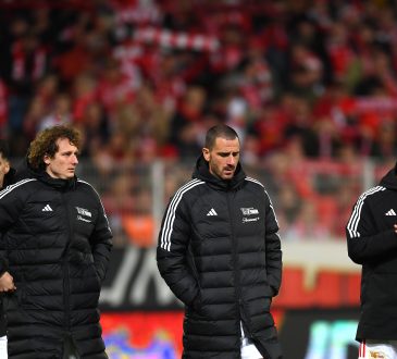 Leonardo Bonucci, Alex Kral, Diogo Leite und Aissa Laidouni in einer Jacke von Union Berlin