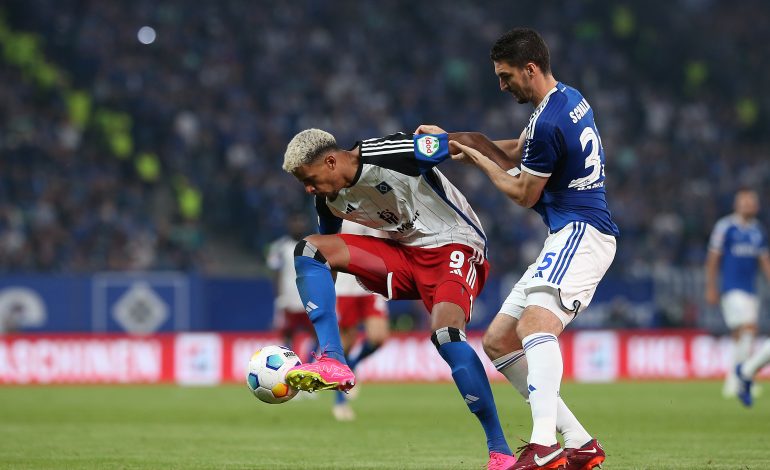 Hamburger SV FC Schalke 04 Bundesliga Glatzel Kaminski