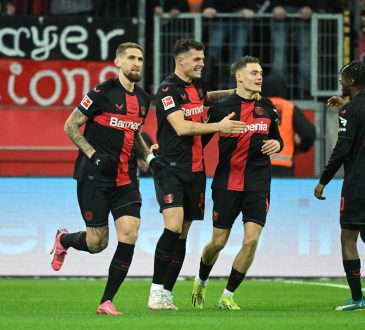 Bayer Leverkusen Tabellenführer