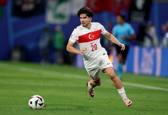 Kadioglu im BVB Trikot