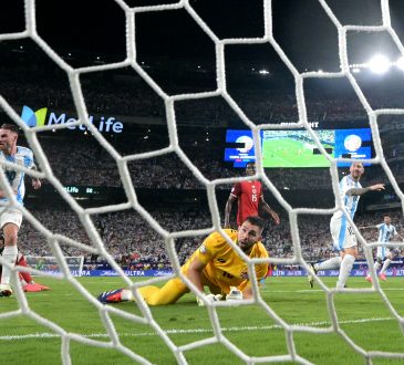 Messi Ali Daei