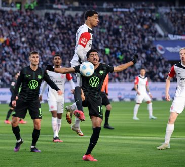 Eintracht Frankfurt Stürmer Hugo Ekitiké