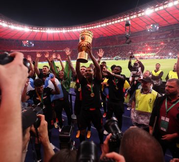 Jonathan Tah Siege Leverkusen