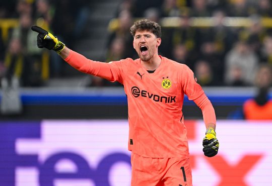 Gregor Kobel Borussia Dortmund