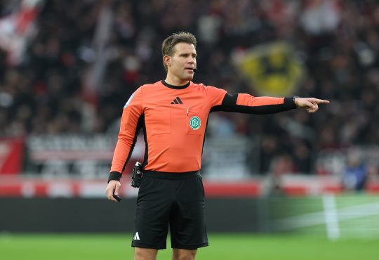 Dr. Felix Brych