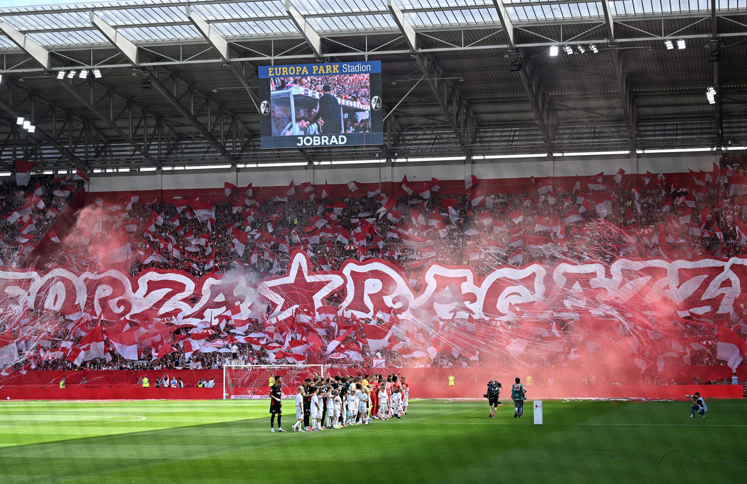 Sport-Club Freiburg v Eintracht Frankfurt