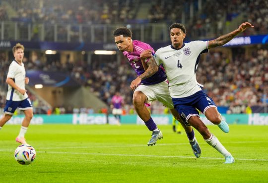 Leverkusen-Neuzugang Jarell Quansah im U21-EM Finale gegen Deutschland
