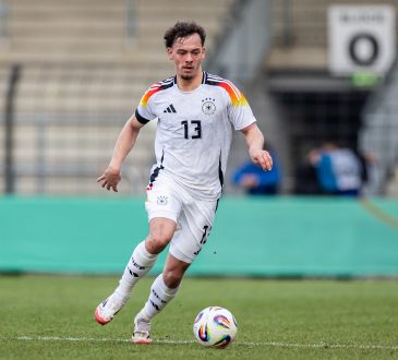 Aaron Zehnter U20 FC Augsburg VfL Wolfsburg