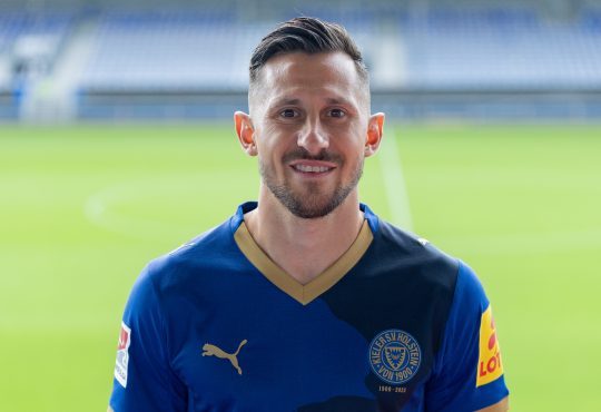 Steven Skrzybski, Holstein Kiel