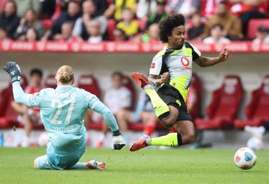 Robin Zentner, Mainz 05, Karim Adeyemi, Borussia Dortmund