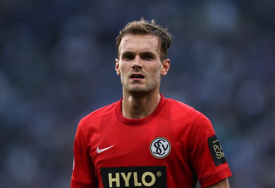 Tom Zimmerschied im Trikot der SV Elversberg.