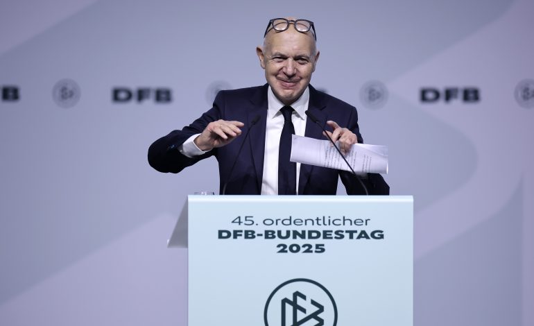 Bernd Neuendorf, DFB