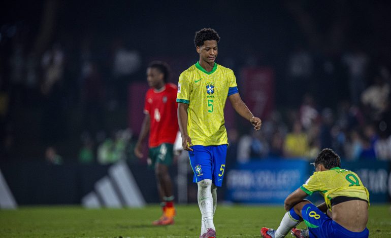Ze Lucas im Trikot von Brasilien.