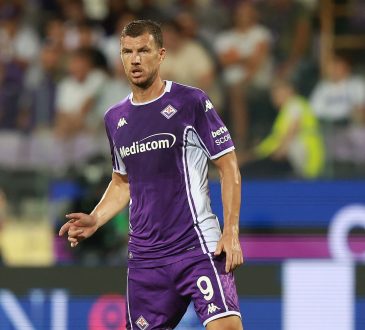 Edin Dzeko im Trikot von AC Florenz