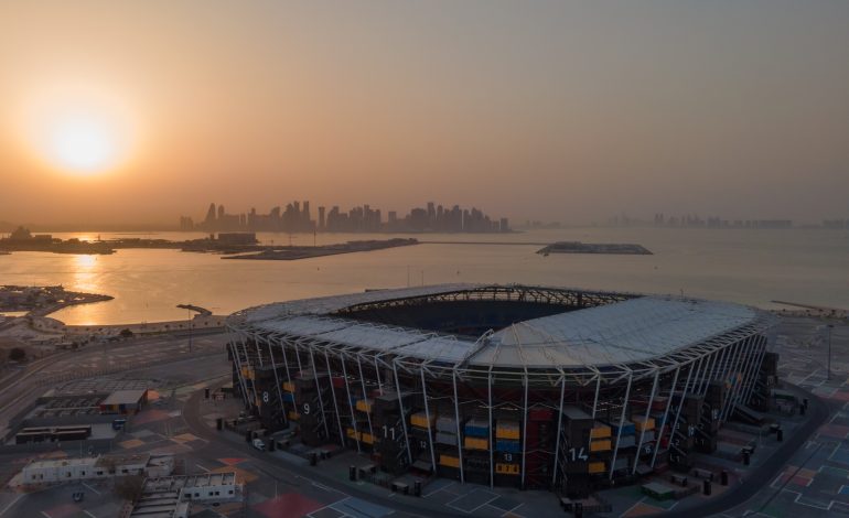 Ein Stadion in Katar aus der Vogelperspektive