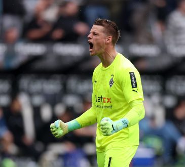 Jonas Omlin im Torwarttrikot von Borussia Mönchengladbach