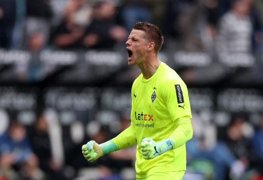 Jonas Omlin im Torwarttrikot von Borussia Mönchengladbach