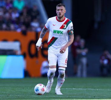 Jeffrey Gouweleeuw, FC Augsburg