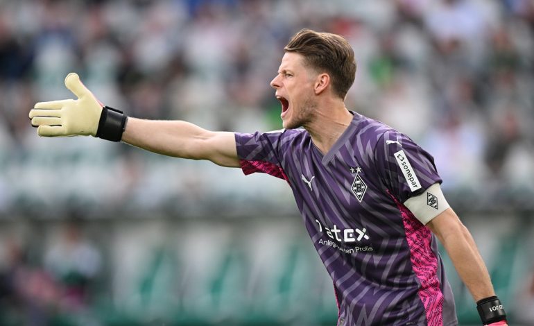 Jonas Omlin Borussia Mönchengladbach - Bundesliga