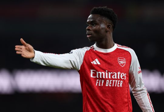 Bukayo Saka spielt beim Arsenal FC