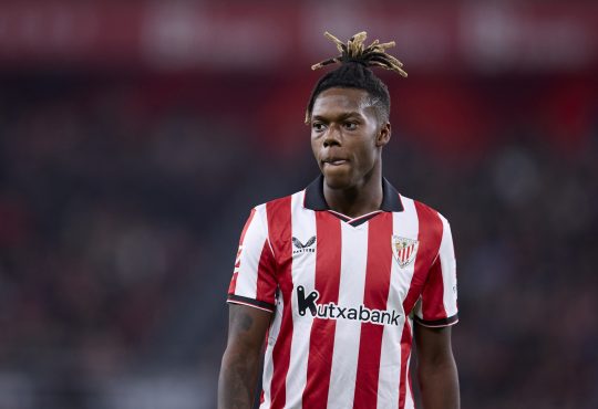 Athletic Bilbao-Angreifer Nico Williams in einem Spiel für Athletic Bilbao.