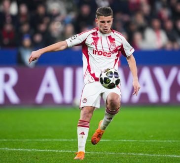 Christos Mouzakitis - Olympiakos Pireus v Bayer 04