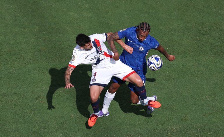 Lucas Beraldo - Chelsea v PSG