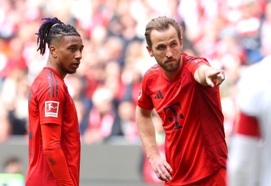 Michel Olise und Harry Kane von Bayern München