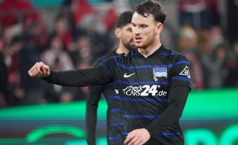 Pascal Klemens im Trikot von Hertha BSC