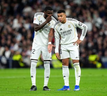 Antonio Rüdiger und Kylian Mbappe, Real Madrid