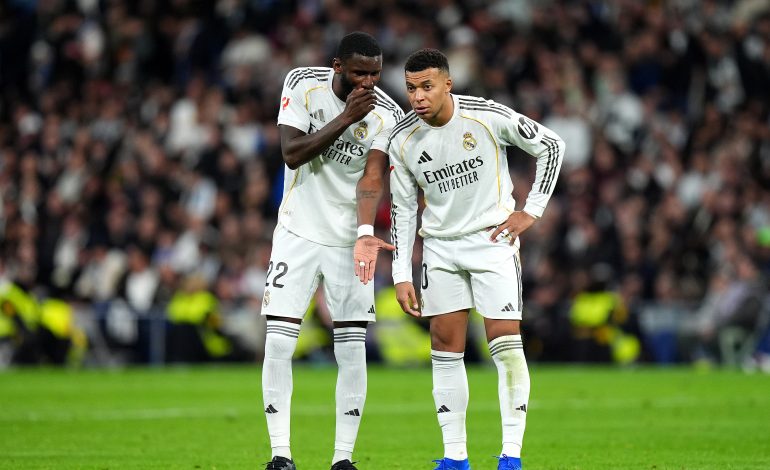 Antonio Rüdiger und Kylian Mbappe, Real Madrid