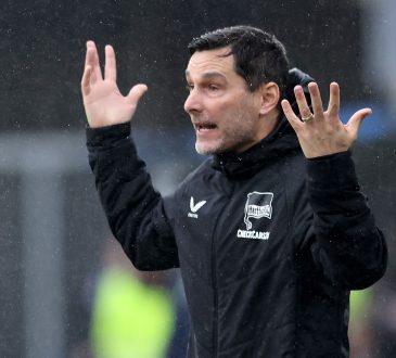 Stefan Leitl, Tariner von Hertha BSC an der Seitenlinie