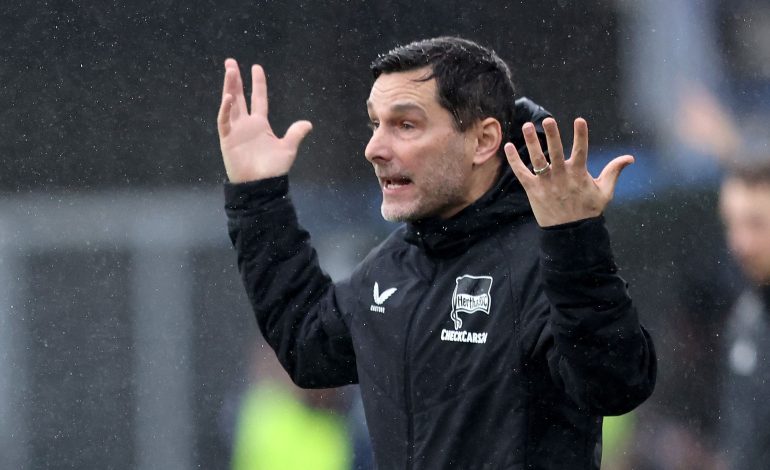 Stefan Leitl, Tariner von Hertha BSC an der Seitenlinie