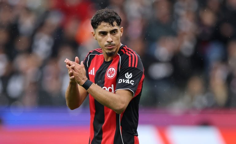 Fares Chaibi Eintracht v FC St. Pauli