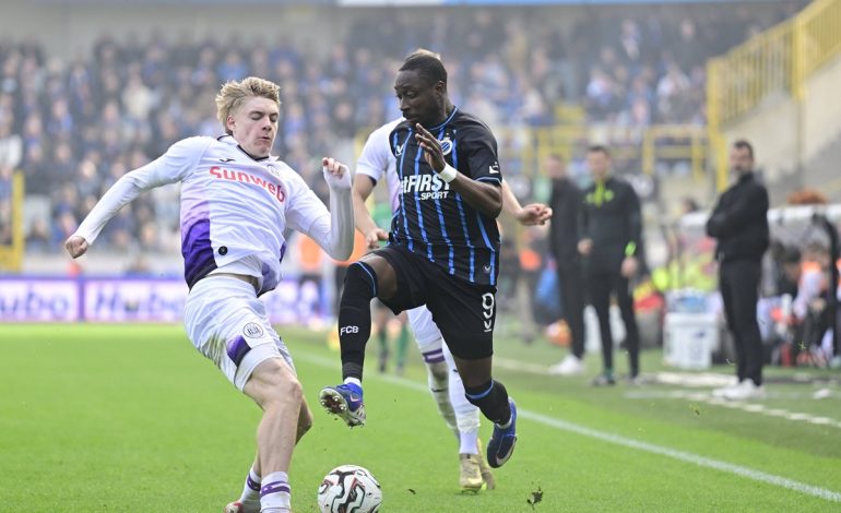 Nathan De Cat - Club Brugge v Anderlecht