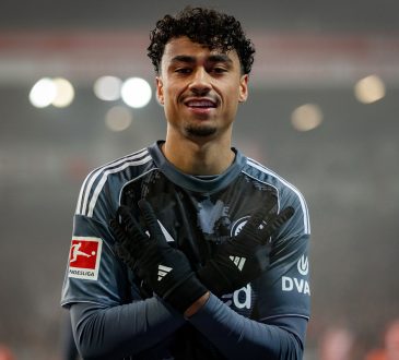 Nathaniel Brown - Eintracht Frankfurt