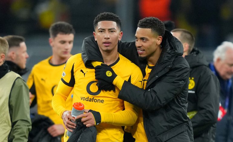 Jobe Bellingham und Felix Nmecha